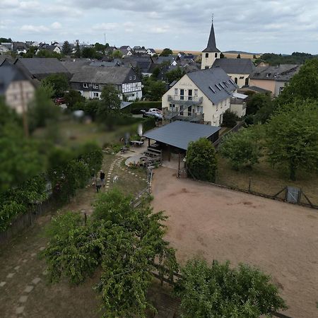 Landhof Lieg - Tierische Auszeit In Unseren Gemuetlichen Ferienwohnungen 외부 사진